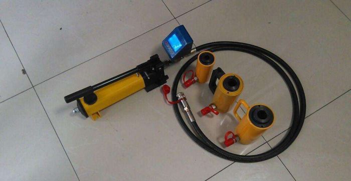 水泥自流平施工前，現(xiàn)場勘察有哪些注意事項(xiàng)？