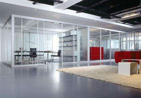 炎炎夏日，自流平施工怎么辦？