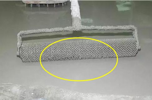 鋪木地板前要不要做自流平？聽老師傅說完，大多數(shù)家庭都做錯了