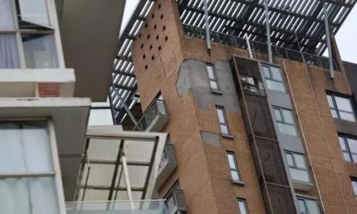 外墻裝飾用仿石漆，安全又實用，一平米還能省下幾百塊！