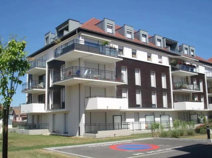 外墻裝飾用仿石漆，安全又實用，一平米還能省下幾百塊！